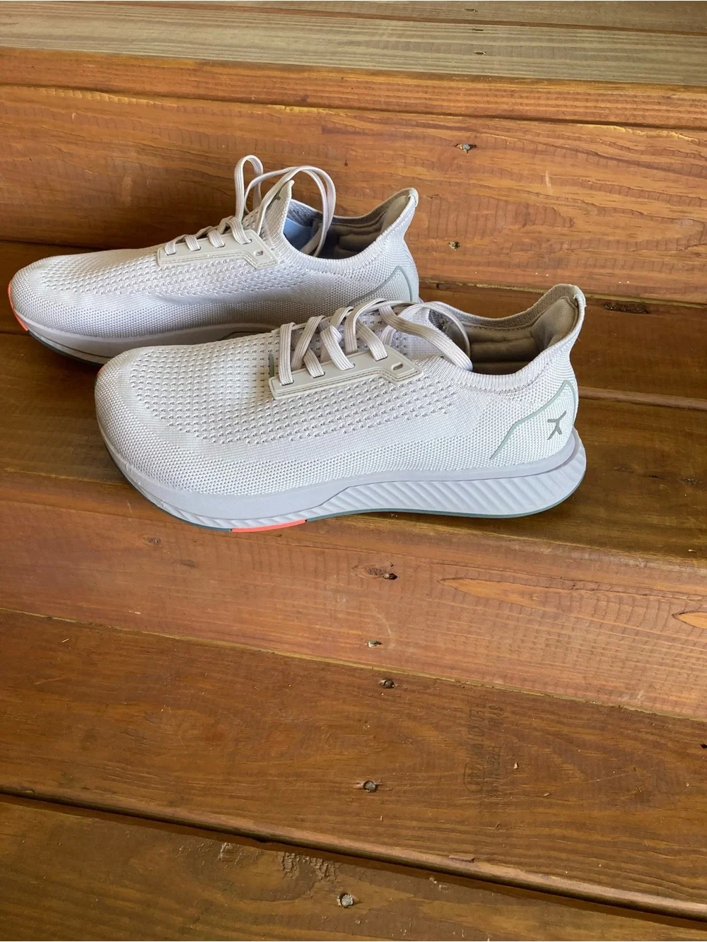 Flax Women’s Pink Knit Lace-Up Athletic Sneakers